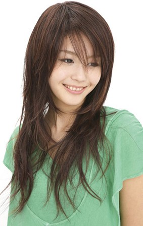 Asian_women_long_hairstyle_with_layers